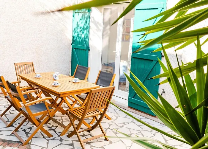 4 Pieces Lumineuse Avec Terrasse, Garage, 6 Couchages, Proche Et Commerces, Narbonne-plage - Fr-1-409-19 فيلة *